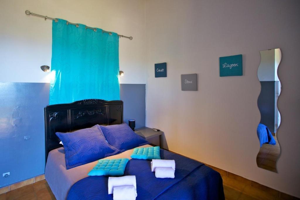 Hotel Le Niobel - Hotel De Charme Belgodere  Phòng bức ảnh